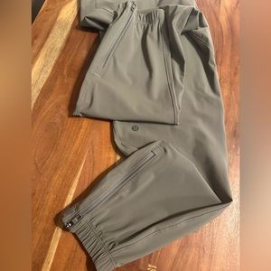 Lululemon surge jogger